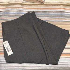 NWT Worthington | Charcoal Gray Knee Length Skirt | Professional | Size 18